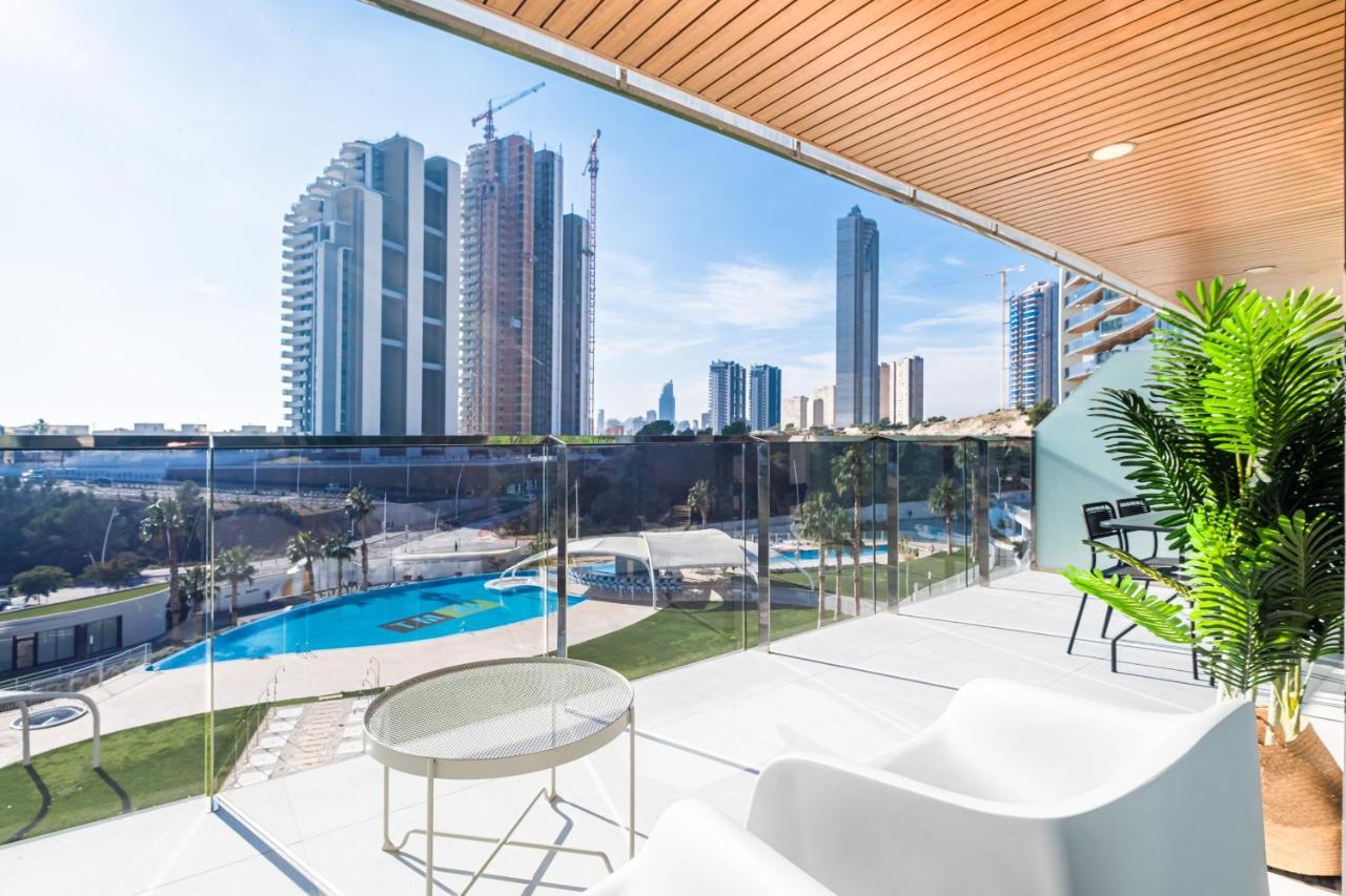 Sunset Waves Deluxe Apartments Poniente Beach Resort Benidorm Eksteriør billede