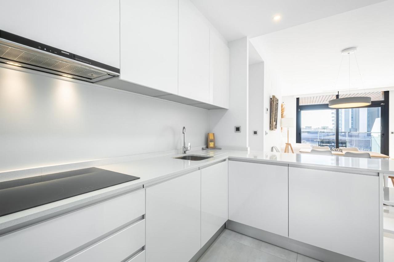 Sunset Waves Deluxe Apartments Poniente Beach Resort Benidorm Eksteriør billede
