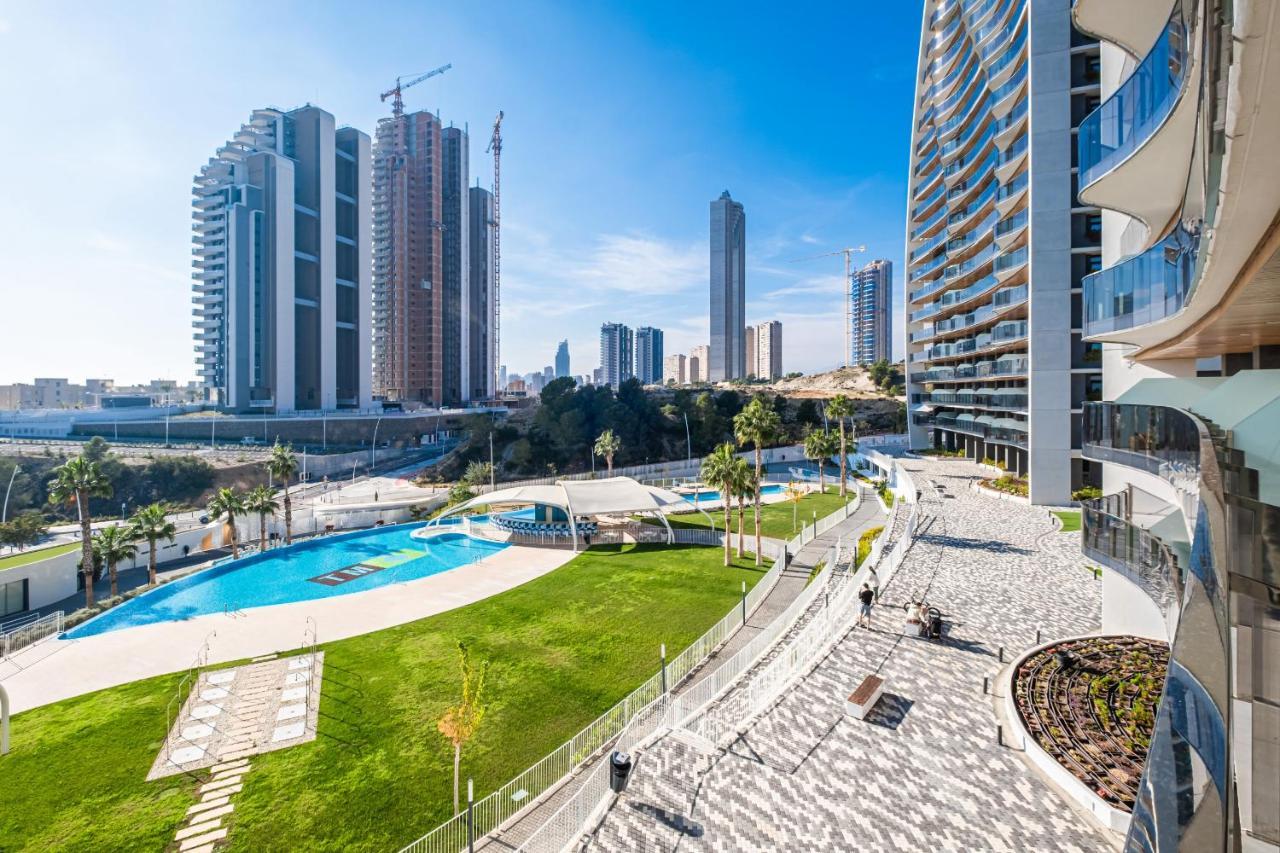Sunset Waves Deluxe Apartments Poniente Beach Resort Benidorm Eksteriør billede