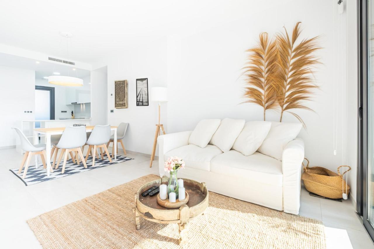 Sunset Waves Deluxe Apartments Poniente Beach Resort Benidorm Eksteriør billede