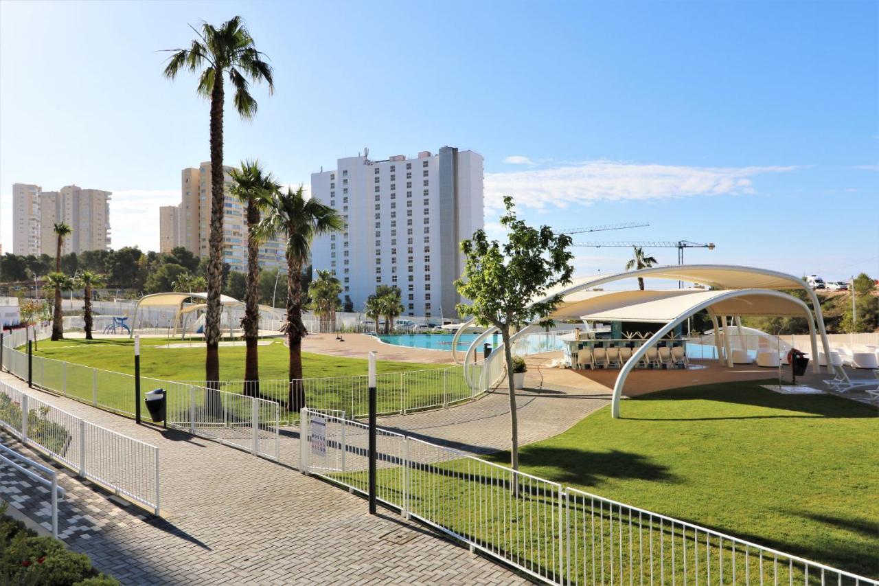 Sunset Waves Deluxe Apartments Poniente Beach Resort Benidorm Eksteriør billede